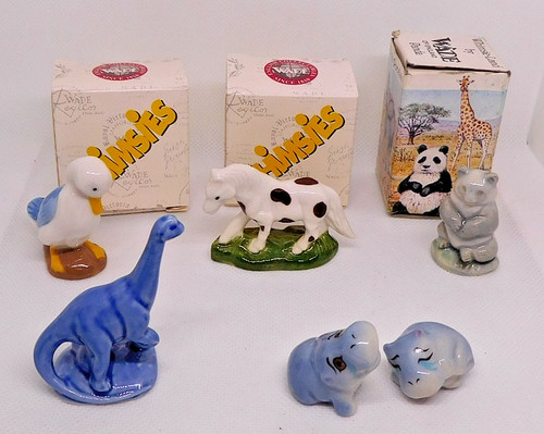 Wade mixed lot figurines - 6,