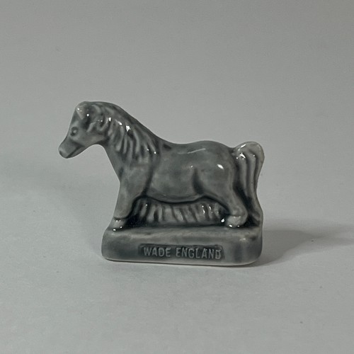 Wade england miniature horse - england,